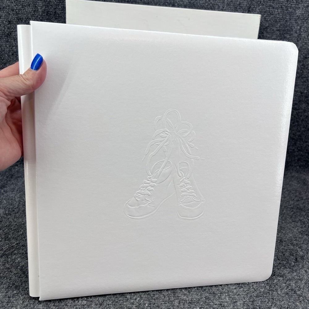 Creative Memories 12x12 Baby Album Coverset White Booties CM-12B Scrapbook Cover - Picture 3 of 4